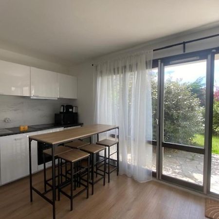 Beautiful Flat For 4 Very Closed To The Beach Cabourg Luaran gambar
