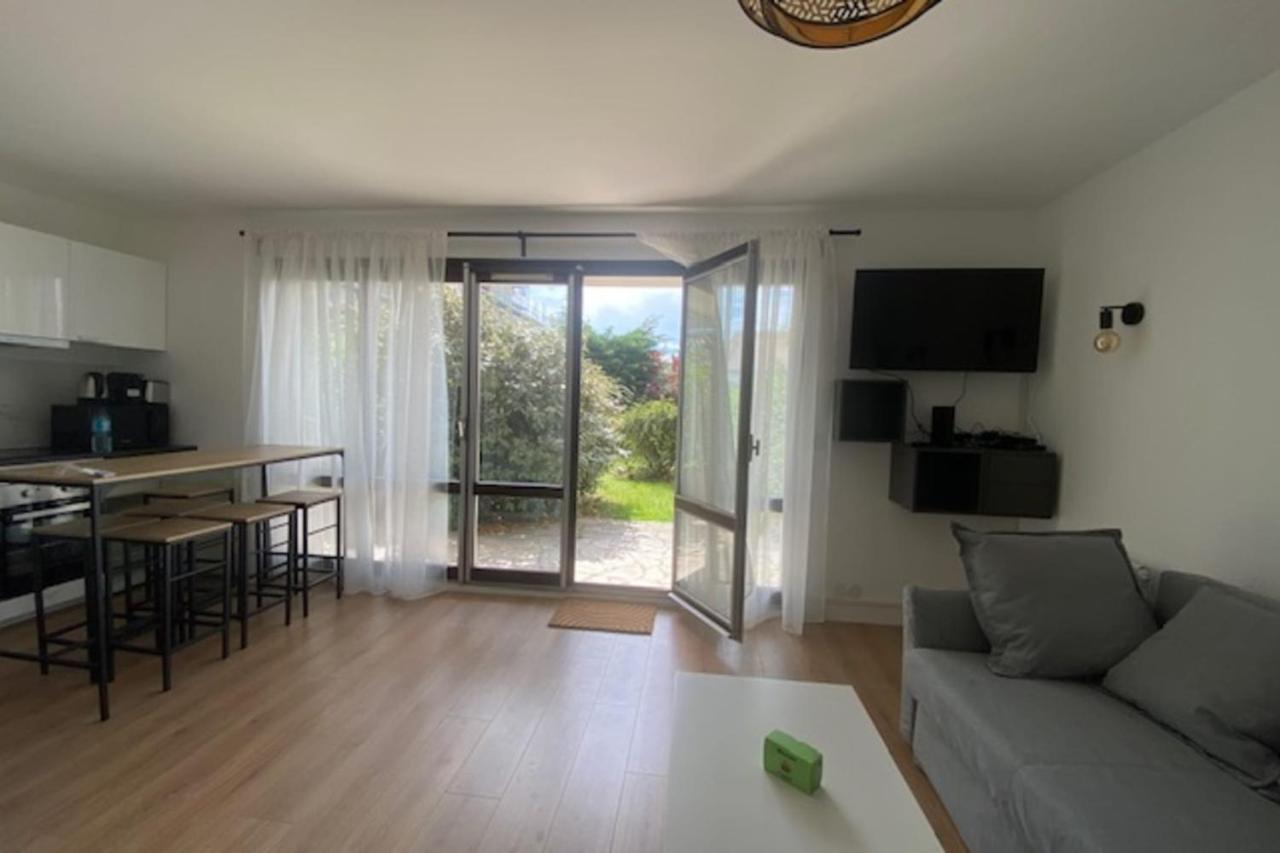 Beautiful Flat For 4 Very Closed To The Beach Cabourg Luaran gambar